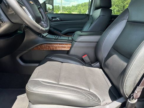 Used 2017 Chevrolet Tahoe Premier RWD image 19