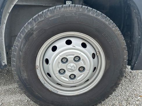 Used 2023 RAM ProMaster 2500 w/ Safety Group (A) FWD image 14