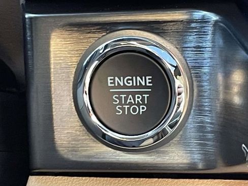 New 2026 Ford F250 Lariat image 25