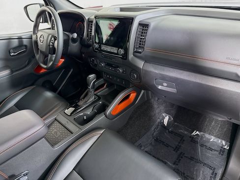 Certified 2023 Nissan Frontier PRO-4X w/ Pro-4X Premium Package AWD/4WD image 34