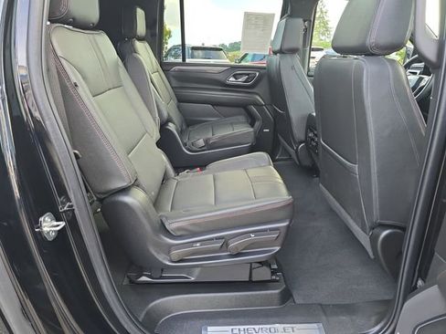 Certified 2024 Chevrolet Suburban RST image 32