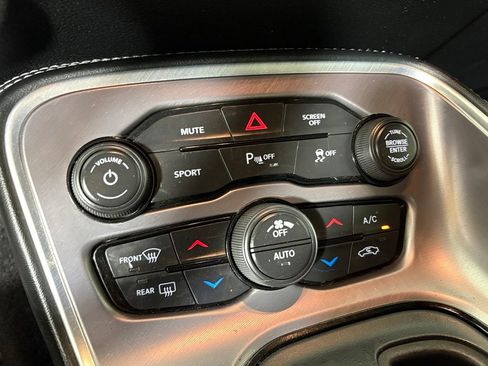 Used 2022 Dodge Challenger GT RWD image 34