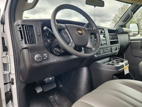 New 2025 Chevrolet Express 3500 w/ Power Convenience Package image 23