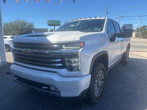 Used 2023 Chevrolet Silverado 2500 High Country w/ Z71 Off-Road Package image 3