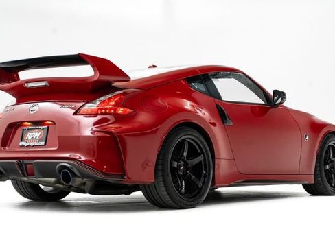 Used 2015 Nissan 370Z NISMO image 4