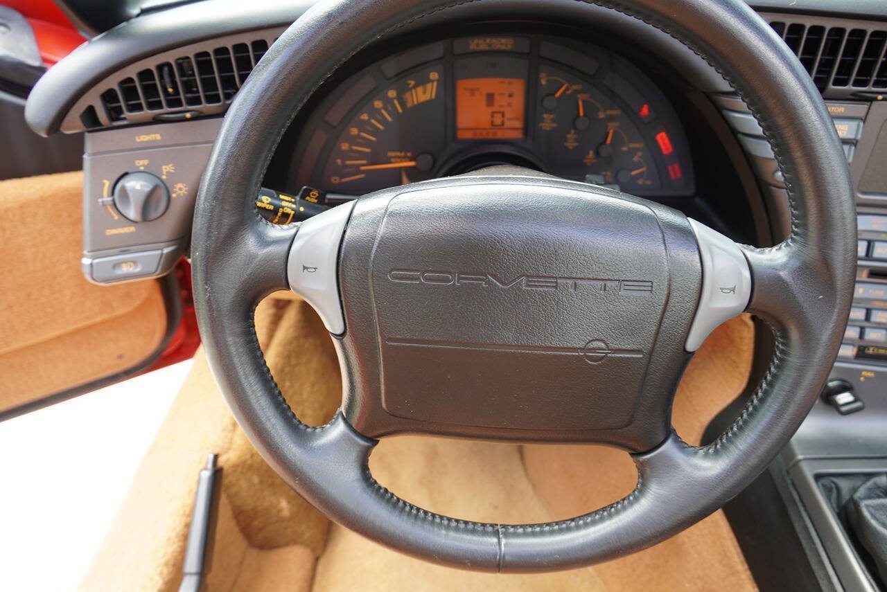 Used 1990 Chevrolet Corvette ZR-1 RWD image 25