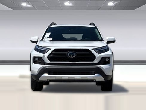 Used 2024 Toyota RAV4 Adventure AWD/4WD image 5