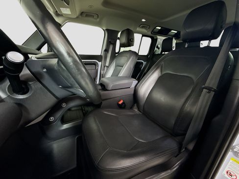 Used 2023 Land Rover Defender 110 S image 22