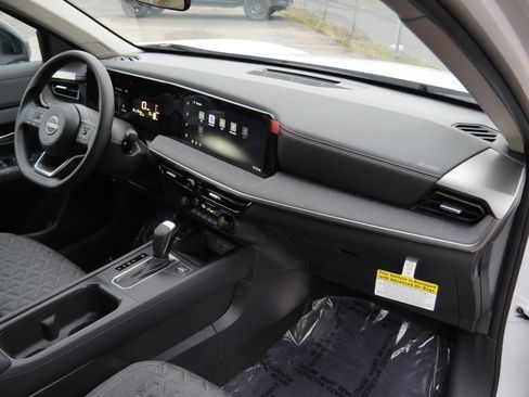 New 2026 Nissan Kicks SV w/ SV Premium Package image 22