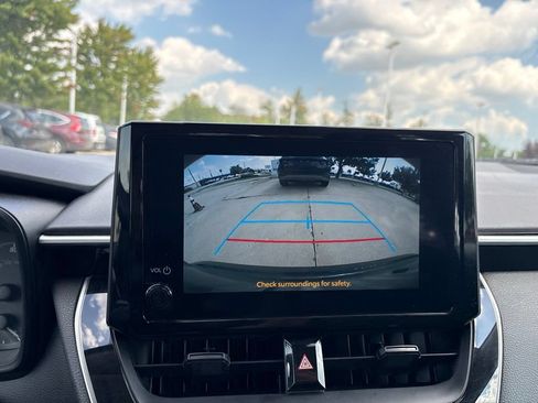Used 2025 Toyota Corolla LE FWD image 25