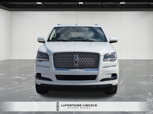 Certified 2024 Lincoln Navigator Reserve AWD/4WD image 8