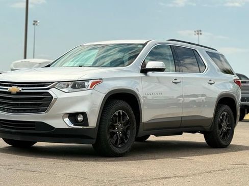 Used 2020 Chevrolet Traverse LT FWD image 42