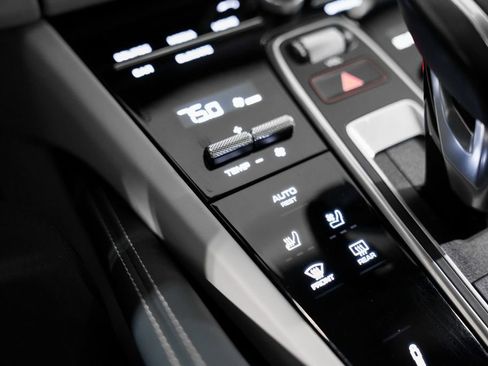 Used 2023 Porsche Cayenne GTS image 18