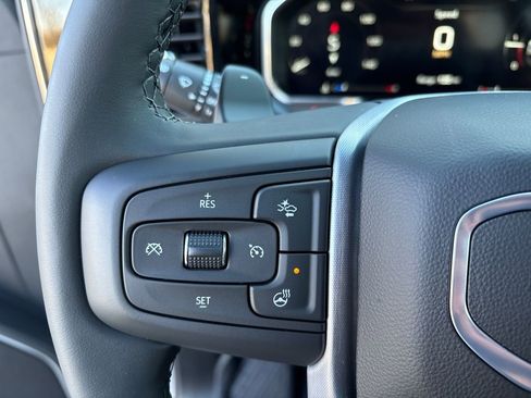 New 2026 GMC Sierra 1500 Elevation w/ LPO, Elevation Black Package image 19