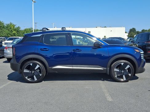 Used 2026 Nissan Kicks SR w/ Cold Weather Package AWD/4WD image 7