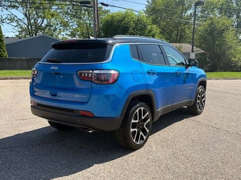 Used 2018 Jeep Compass Limited w/ Safe & Security Group AWD/4WD image 6