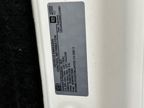 Certified 2024 Chevrolet Silverado 1500 LTZ w/ Technology Package image 33