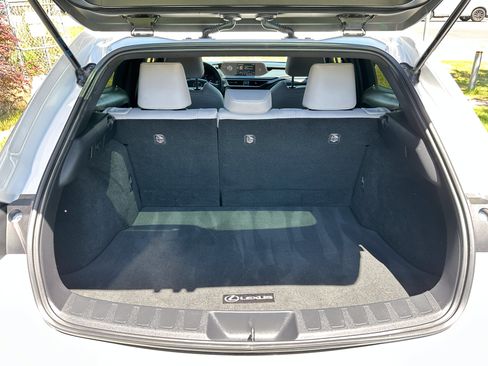 Used 2019 Lexus UX 200 w/ Accessory Package 2 FWD image 27