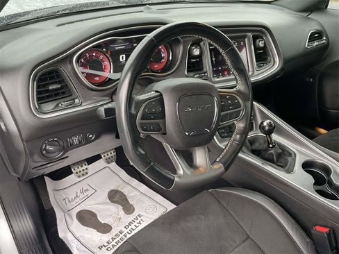 Used 2019 Dodge Challenger SRT Hellcat w/ Plus Package image 11