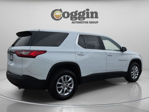 Used 2019 Chevrolet Traverse LS w/ LPO, Blackout Package image 6