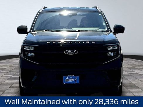 Certified 2025 Ford Expedition Active AWD/4WD image 2