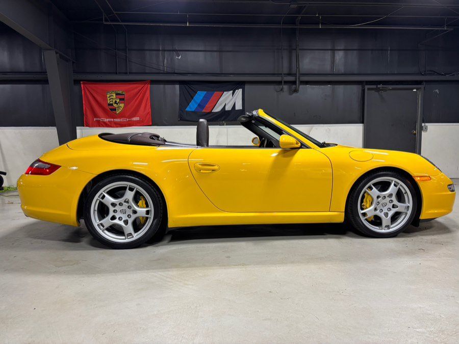Used 2006 Porsche 911 Carrera S RWD image 1