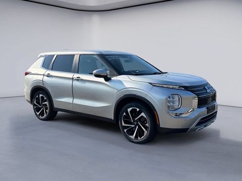Used 2022 Mitsubishi Outlander SE FWD image 7