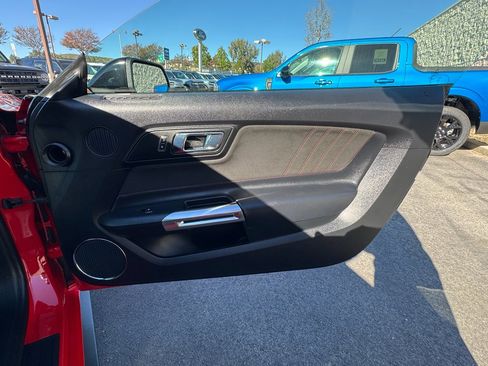 Used 2017 Ford Mustang GT Premium w/ Equipment Group 401A image 25