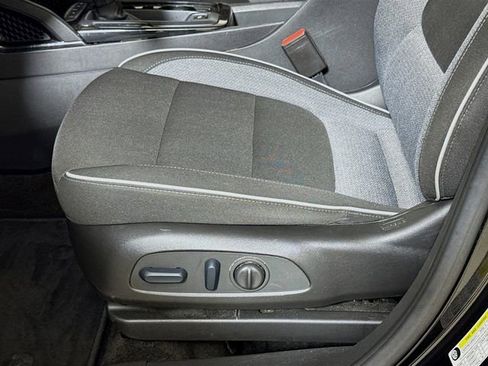 Used 2023 Chevrolet TrailBlazer LT w/ Convenience Package image 16