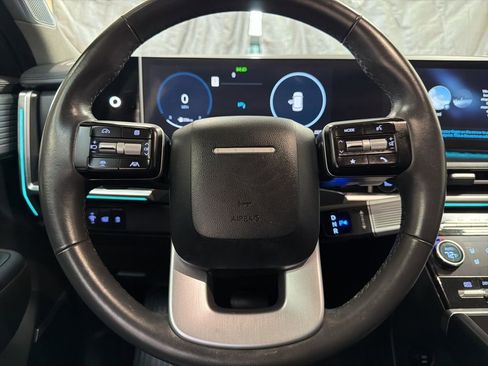 Used 2024 Hyundai Santa Fe Limited image 16