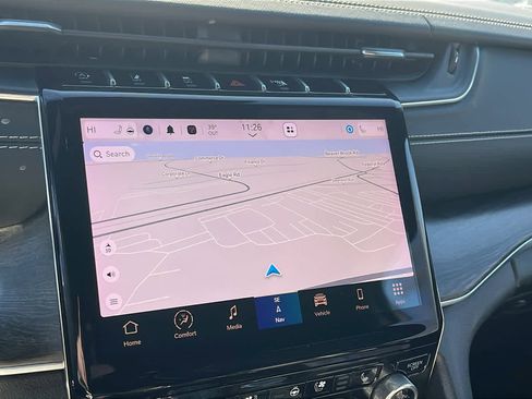 Used 2022 Jeep Grand Cherokee L Overland w/ Luxury Tech Group IV image 16