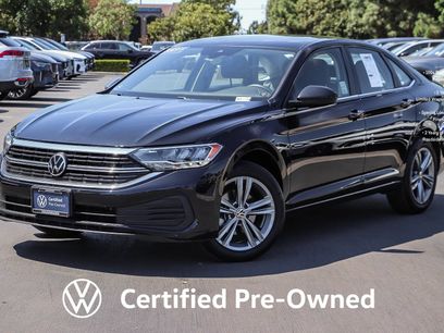 Used 2023 Volkswagen Jetta SE