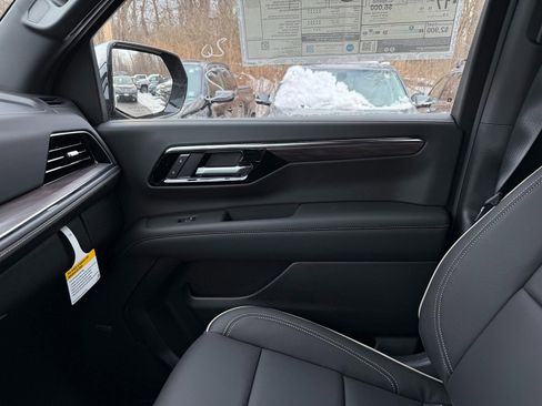 New 2026 Chevrolet Tahoe Premier image 36