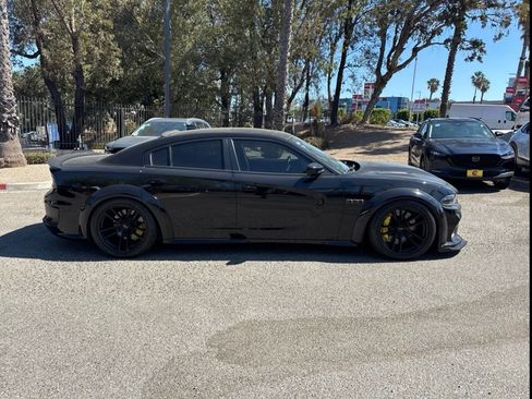 Used 2023 Dodge Charger Scat Pack RWD image 4