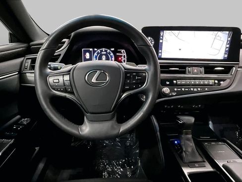 Used 2022 Lexus ES 350 w/ Premium Package FWD image 6