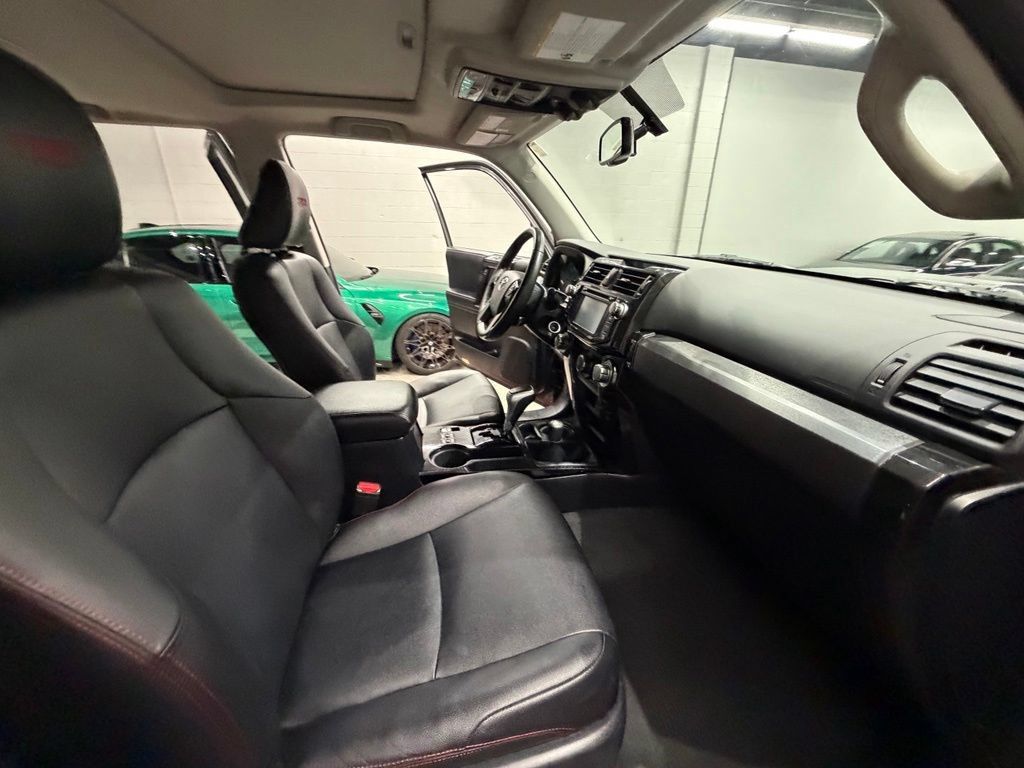 Used 2018 Toyota 4Runner TRD Off-Road Premium AWD/4WD image 41