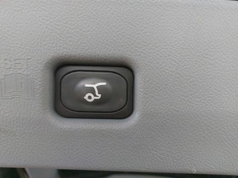 Used 2022 Lincoln Nautilus Reserve AWD/4WD image 13