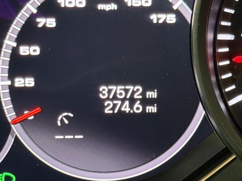 Certified 2023 Porsche Cayenne AWD/4WD image 20