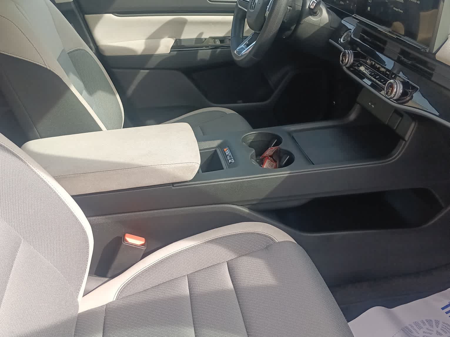 Used 2024 Honda Prologue EX image 26