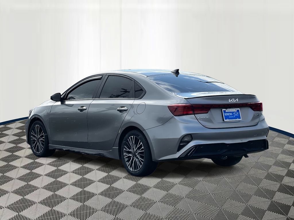 Used 2023 Kia Forte GT-Line w/ GT-Line Premium Package FWD image 4