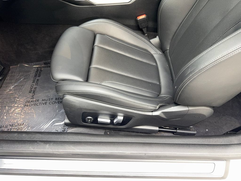Used 2022 BMW 430i Coupe w/ Convenience Package RWD image 26