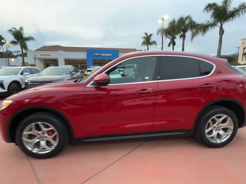 Used 2019 Alfa Romeo Stelvio image 5