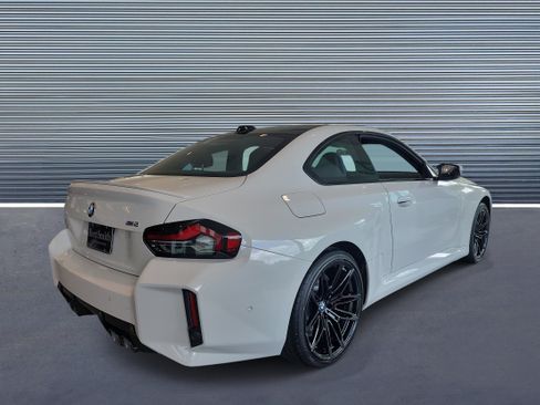 New 2026 BMW M2 w/ Lighting Package RWD image 4