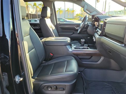 Used 2022 GMC Sierra 1500 SLT image 19