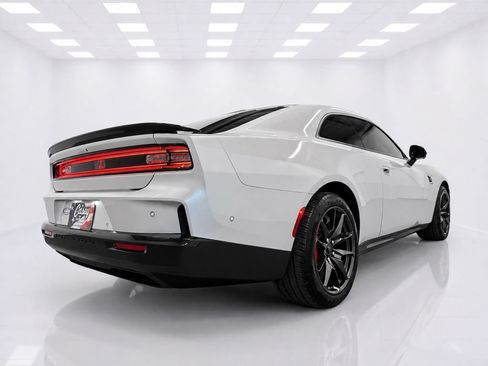 Used 2024 Dodge Charger Daytona Scat Pack w/ Plus Group AWD/4WD image 7