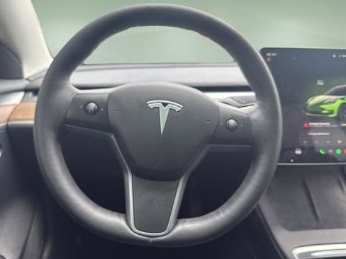 Used 2023 Tesla Model 3 Standard Range RWD image 9