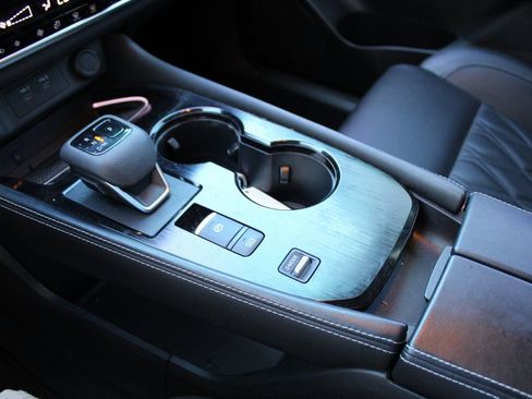 Used 2024 Nissan Rogue Platinum image 26