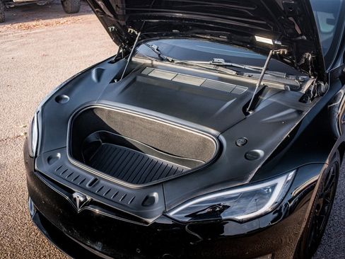 Used 2022 Tesla Model S Plaid image 38