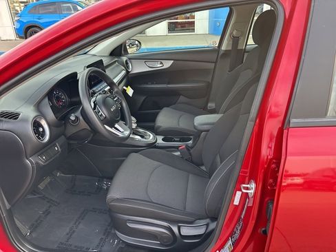 Used 2024 Kia Forte LXS image 13