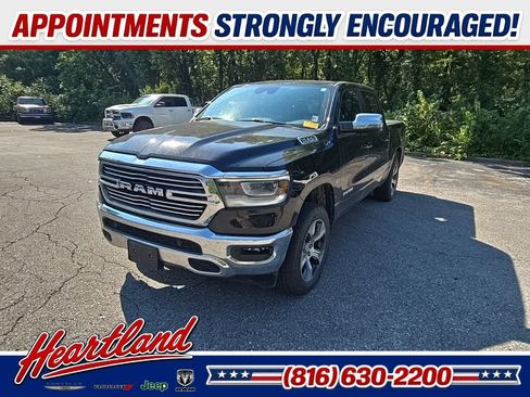 Used 2023 RAM 1500 Laramie AWD/4WD image 1